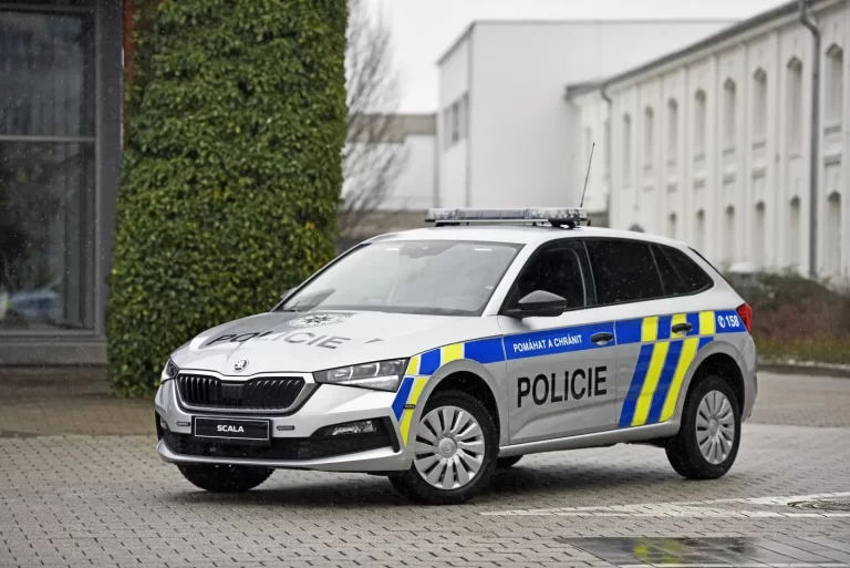 Policejni_auto_skoda_scala_policie