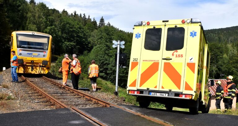 nehoda_vlak_auto