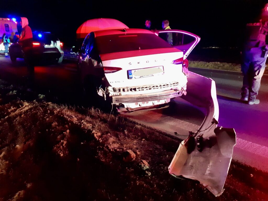 Dopravní nehoda v Chodově. Foto: Hasiči Praha