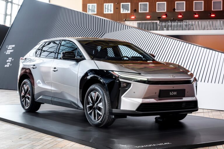 Čistě elektrické SUV Toyota bZ4X. Foto: Toyota