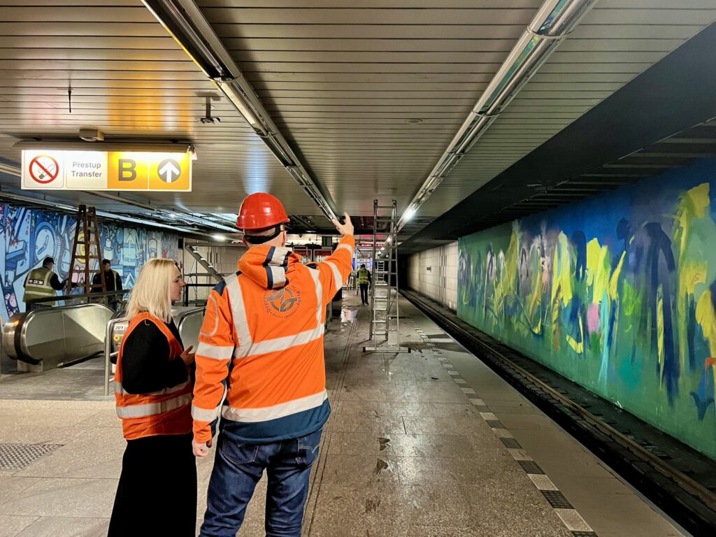 Havárie vodovodu uzavřela stanici metra Florenc C. Foto: DPP Praha