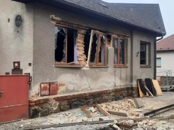 Výbuch v kočičí kavárně v Havlíčkově Brodě. Foto: Policie ČR