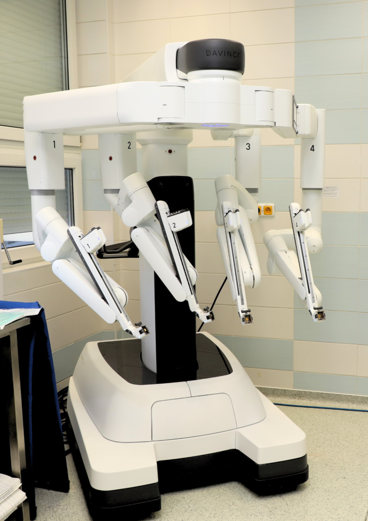 Plzeňská nemocnice posiluje robotickou chirurgii. Foto: FN Plzeň
