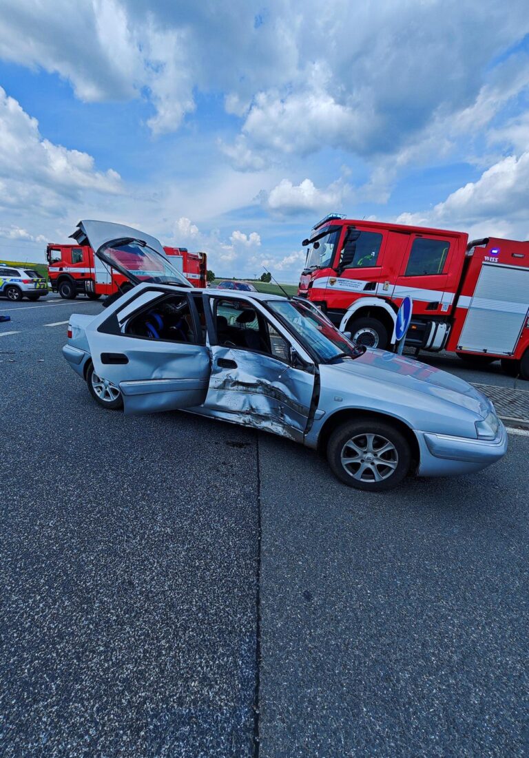 nehoda_auto_motorka