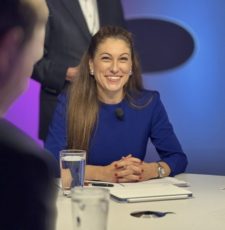 Eva_Decroix