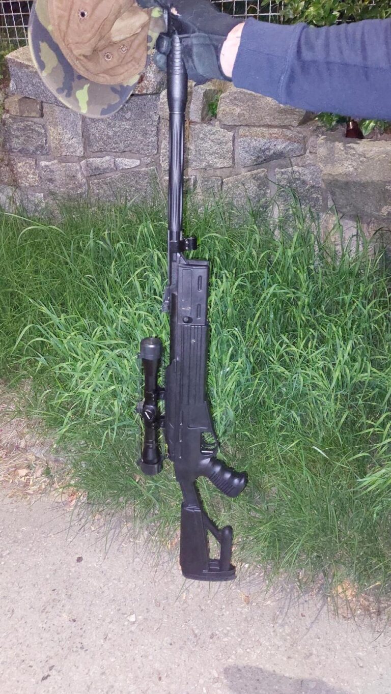 zbran_vyhrozovani