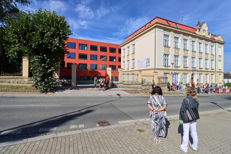 nova_skola_stary_plzenec