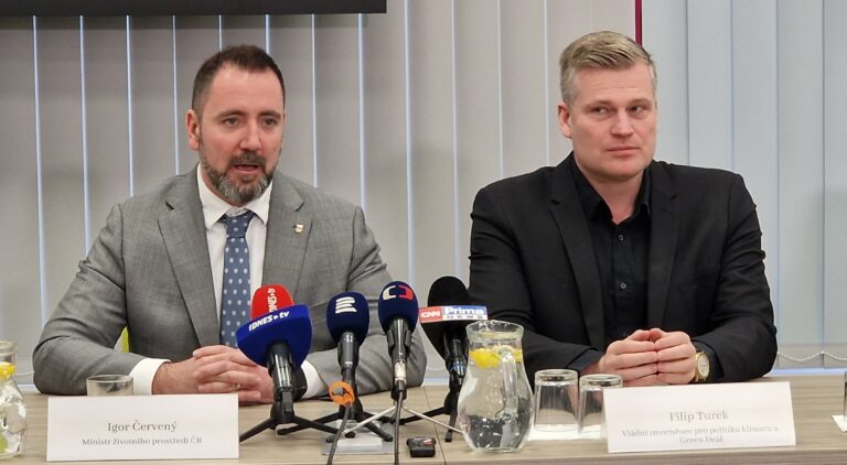 filip-turek-zastoupi-igor-cerveny