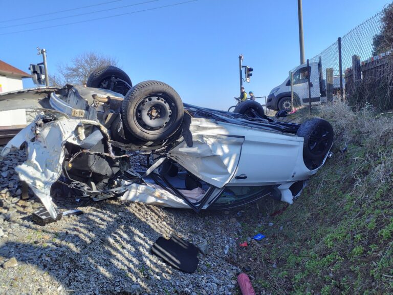 stret-vlaku-s-autem-chrudim