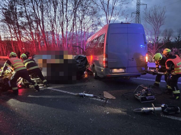 dve-nehody-deset-zranenych-ceska-lipa