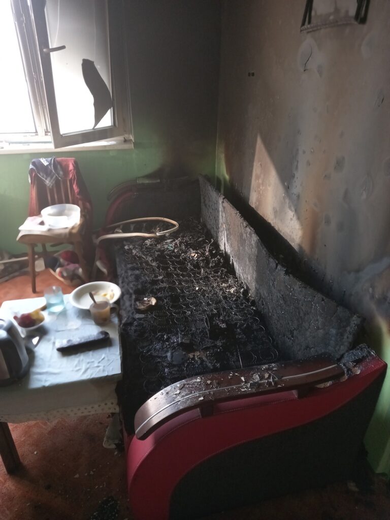 pozar-bytu-nova-paka