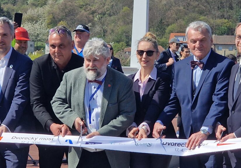 praha-otevrela-novy-dvorecky-most