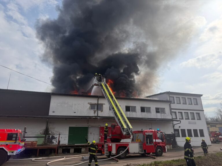 pozar-ubytovny-na-zizkove