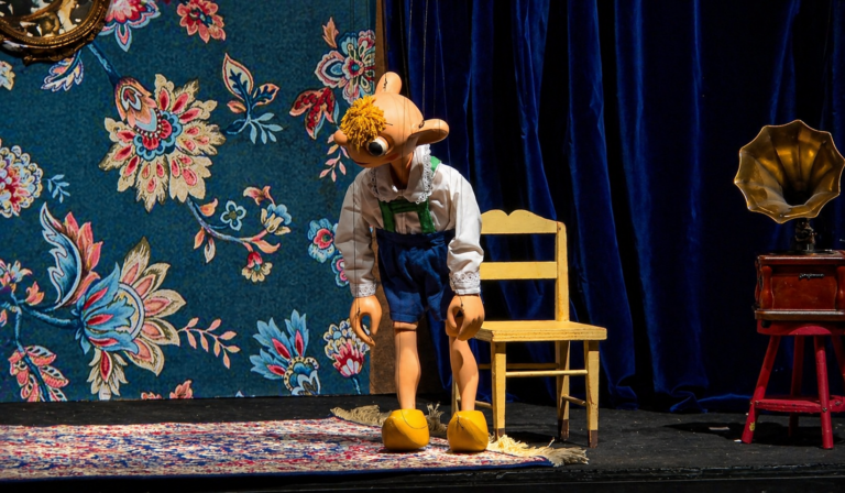 kabaret-hurvajz