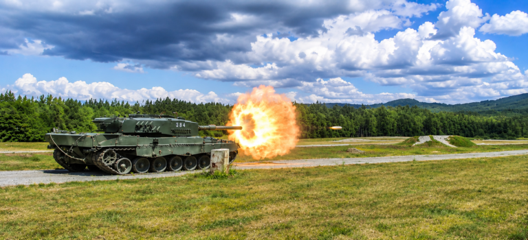 tank-leopard-2a4-armada