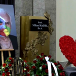 v-praze-se-lide-rozloucili-s-milanem.knizakem