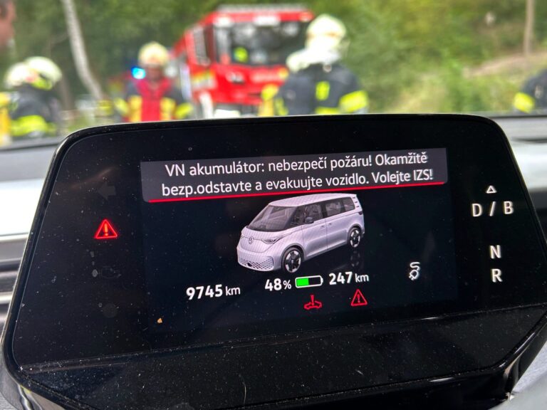 aku_auto_pozar1